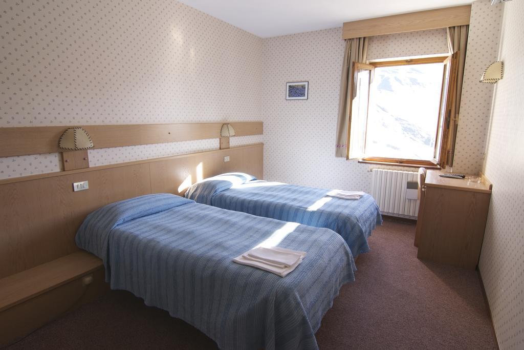 Hotel Folgore Gebirgspass Stilfser Joch Zimmer foto